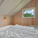 Semesterbostad Ylvie - 500m From The Sea By Interhome *