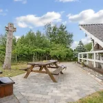 Ylvie - 500m From The Sea By Interhome *