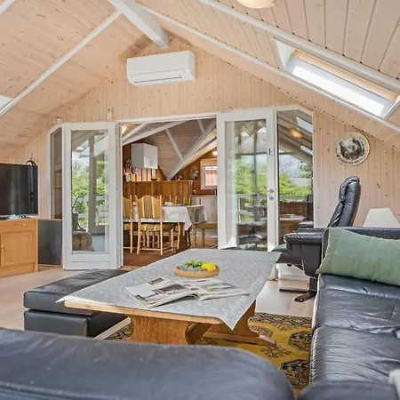 Ylvie - 500m From The Sea By Interhome *