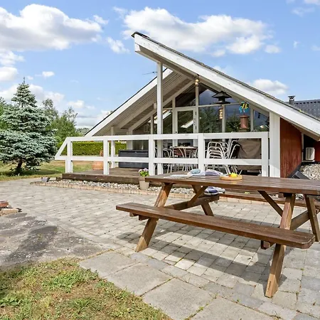 Ylvie - 500m From The Sea By Interhome *