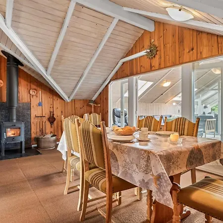 Ylvie - 500m From The Sea By Interhome *